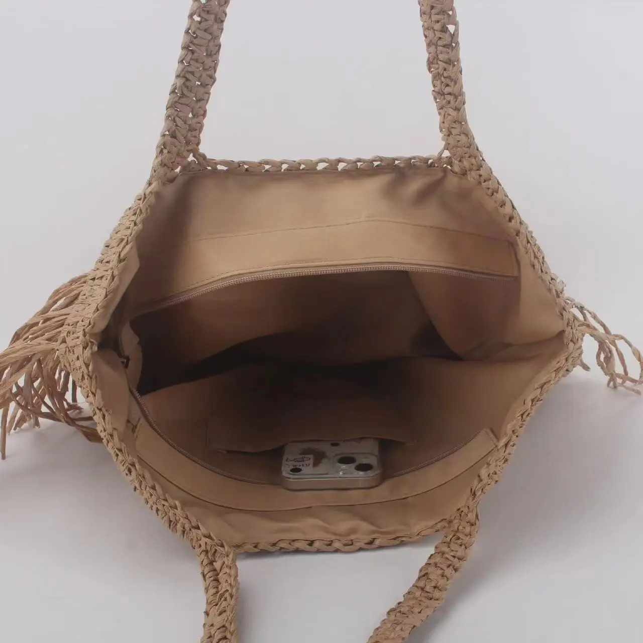 Straw Fringe Bag Large Capacity Beach Wear — feature 6