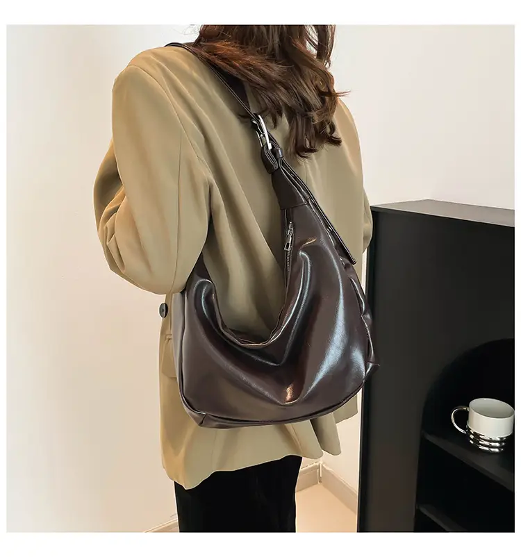 Red Leather Shoulder Bag for Women 2024 — feature 15