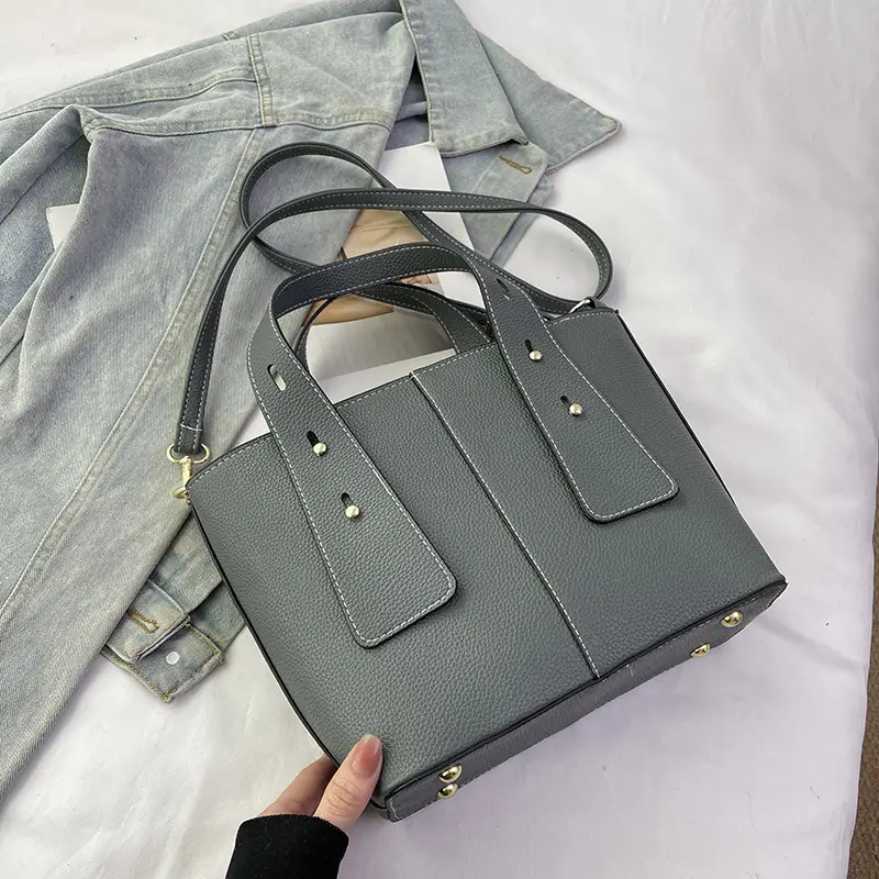 Women's Vintage Black Leather Shoulder Bag 2024 Winter - Image 3