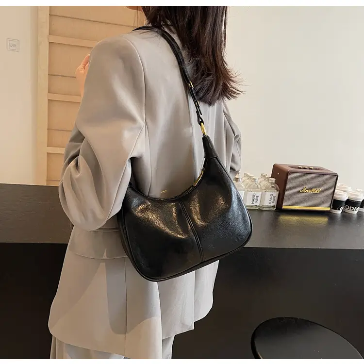 Brown Leather Diagonal Shoulder Bag for Women — feature 6