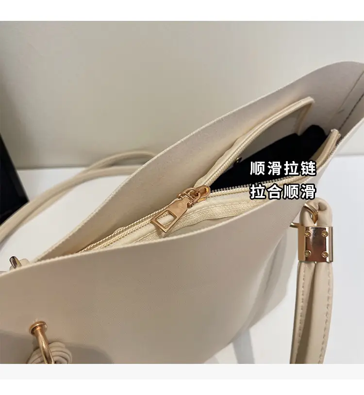High-end Women's Large Capacity Shoulder Bag White — feature 4