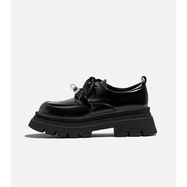 Women Black Metal Lace-Up Loafers 2024 — feature 7