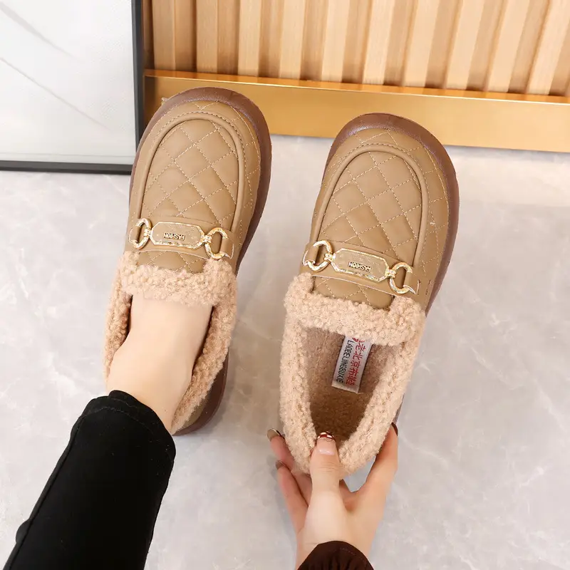 Women's Furry Shoes for Autumn and Winter, Warm Snow Boots, Old Beijing Cotton Shoes, Fleece-Lined and Thickened Slip-On Loafers with Thick Soles - Image 2