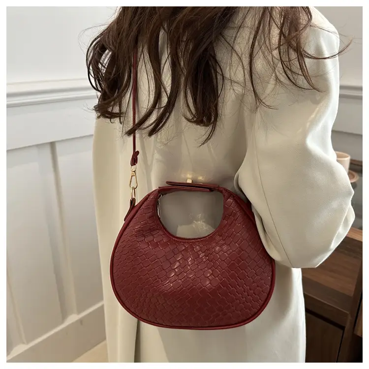 Brown Crocodile Texture Shoulder Crossbody Bag — feature 18