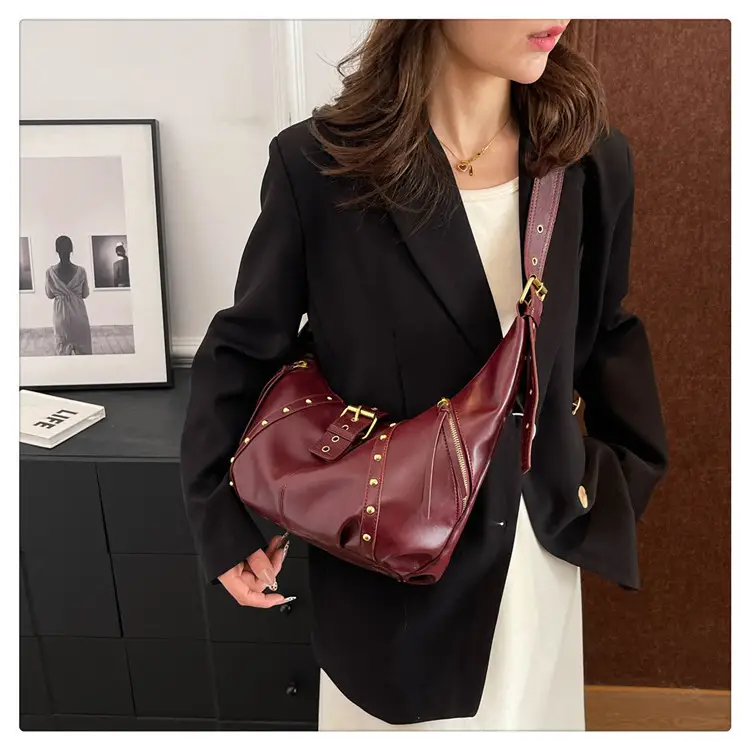 Retro Crossbody Bag Women Large Capacity Maroon 2024 — feature 11