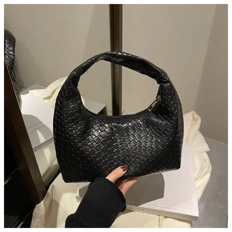 Vintage Woven Handbag Women's 2024 Winter New Fashion — feature 17
