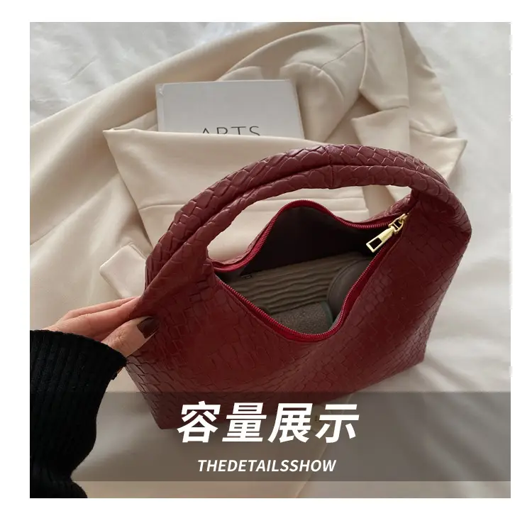 Vintage Woven Handbag Women's 2024 Winter New Fashion — feature 6