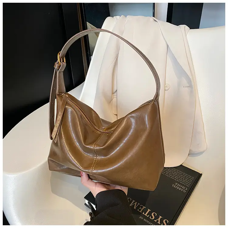 Large Capacity Women's Brown Shoulder Bag for Autumn Winter 2024 — feature 26