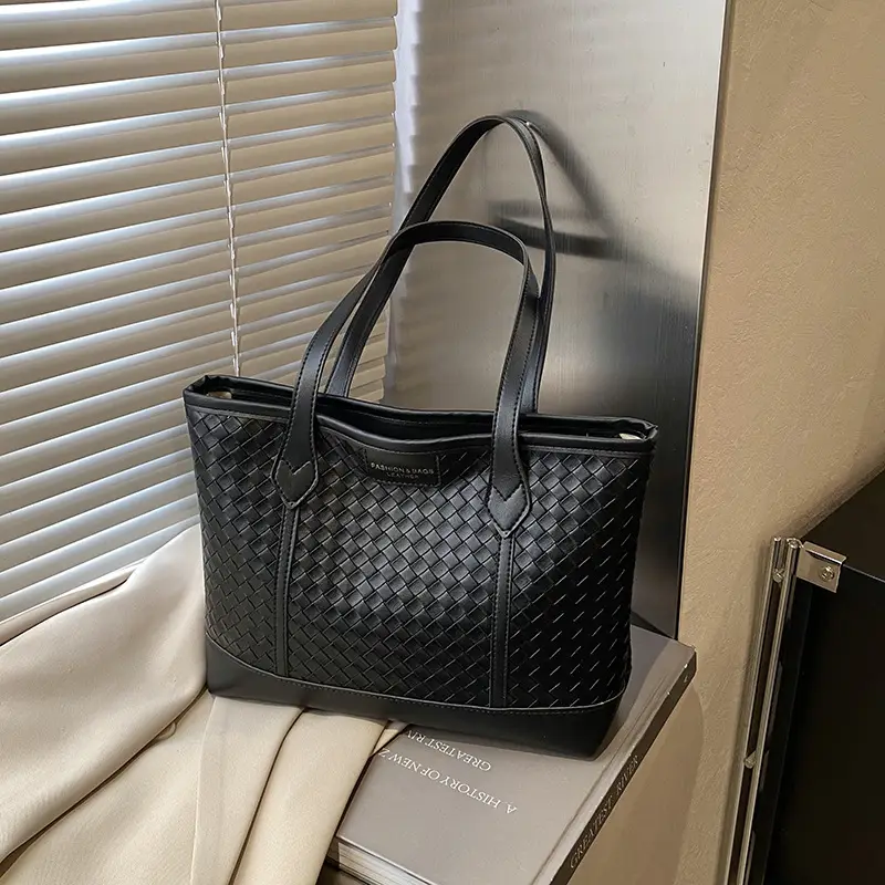 Black Rhombic Women's Tote Bag 2024 - Image 5