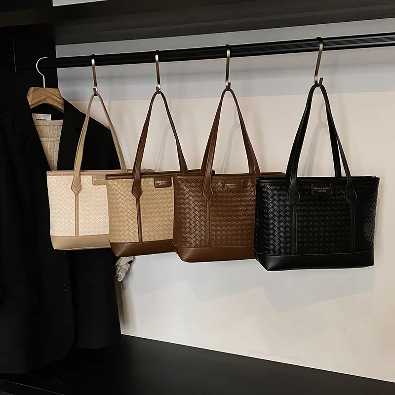 Black Rhombic Women's Tote Bag 2024 - Image 8