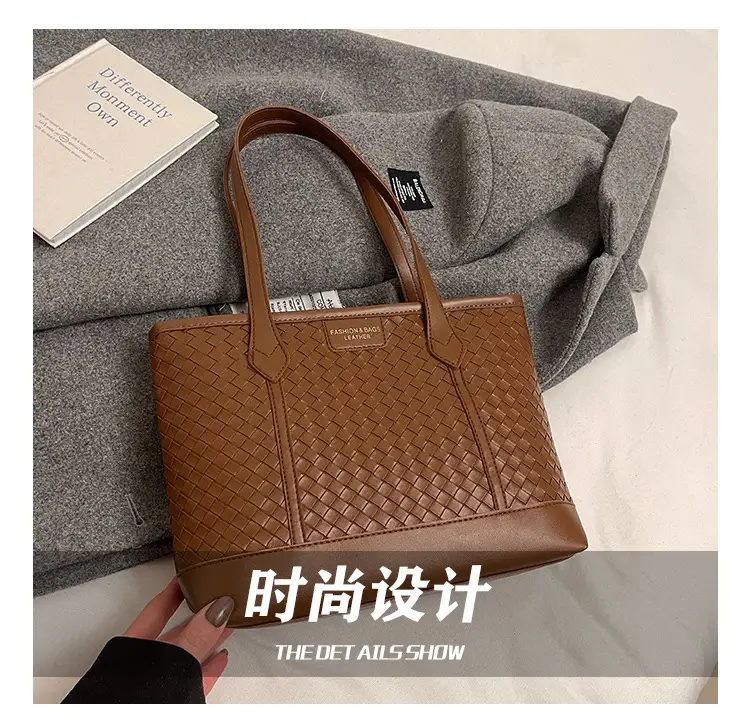 Black Rhombic Women's Tote Bag 2024 — feature 12