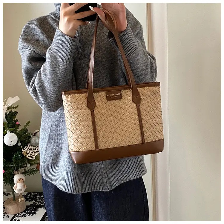 Black Rhombic Women's Tote Bag 2024 — feature 14
