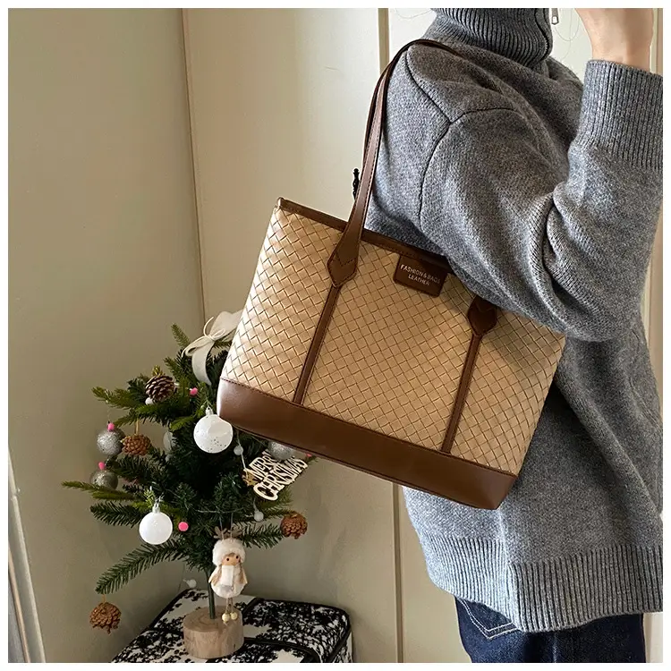 Black Rhombic Women's Tote Bag 2024 — feature 18