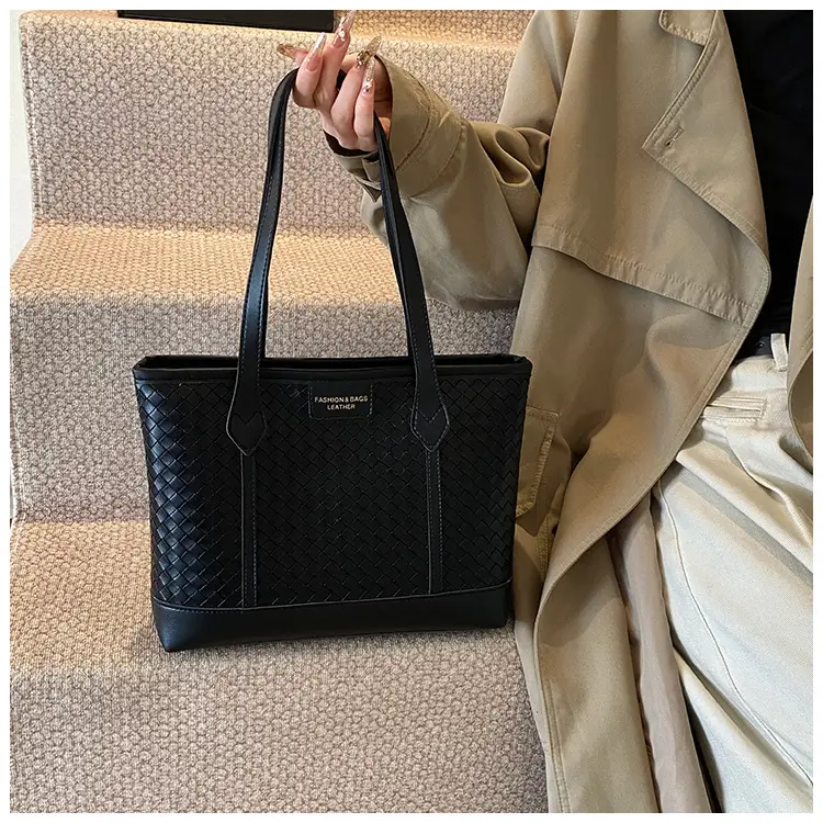 Black Rhombic Women's Tote Bag 2024 — feature 19