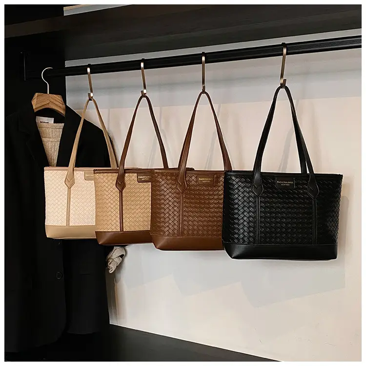 Black Rhombic Women's Tote Bag 2024 — feature 2