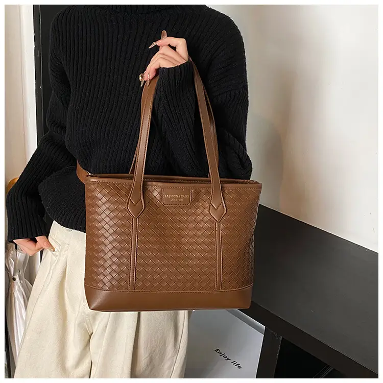 Black Rhombic Women's Tote Bag 2024 — feature 21