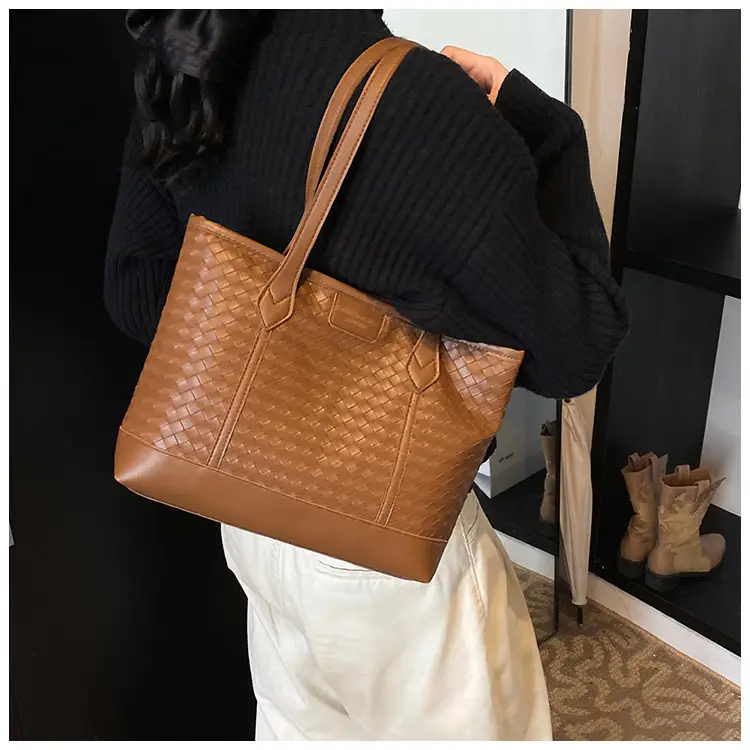 Black Rhombic Women's Tote Bag 2024 — feature 25