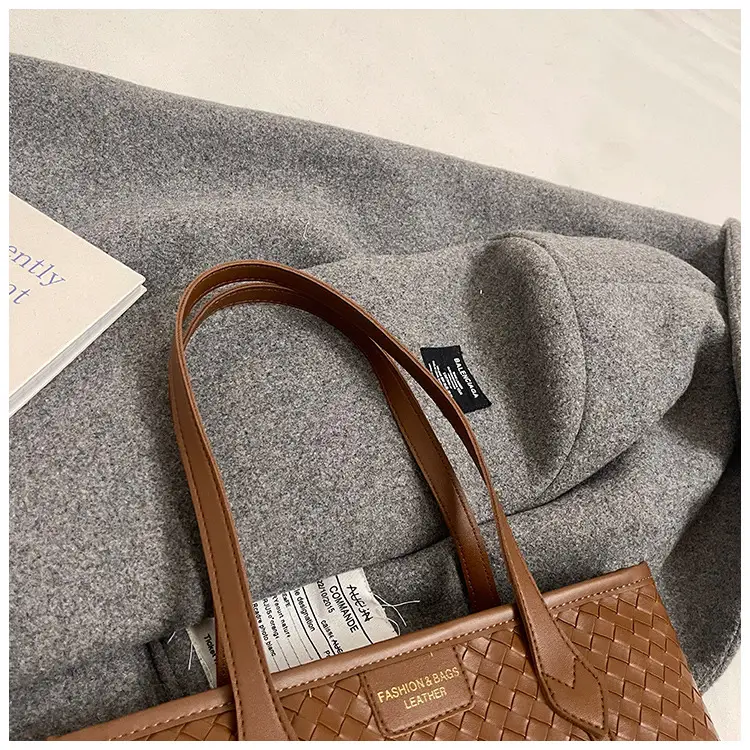 Black Rhombic Women's Tote Bag 2024 — feature 31