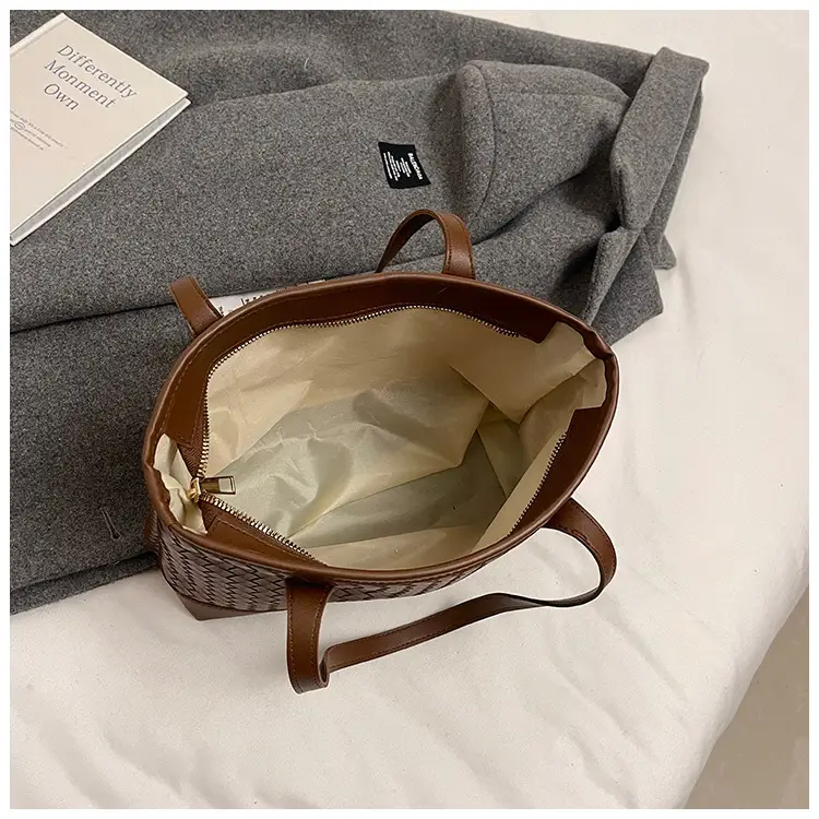 Black Rhombic Women's Tote Bag 2024 — feature 37
