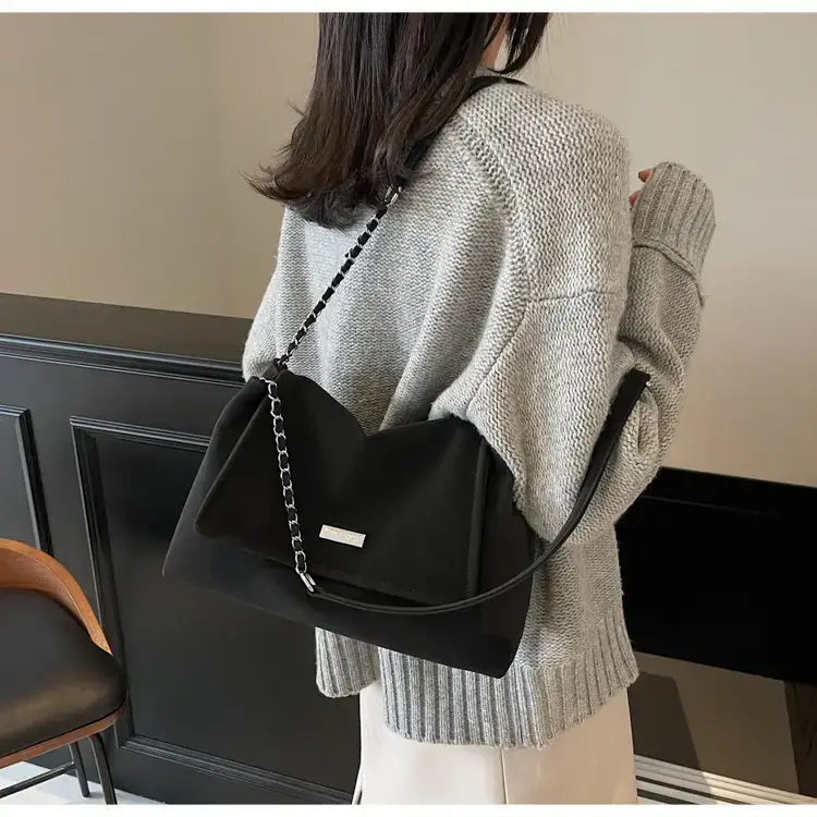Pink Chain Shoulder Bag for Women 2024 — feature 8