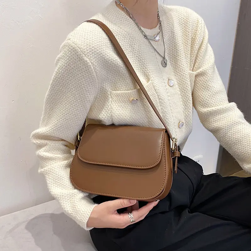 Trendy Solid Color Shoulder Bag for Women - Image 6