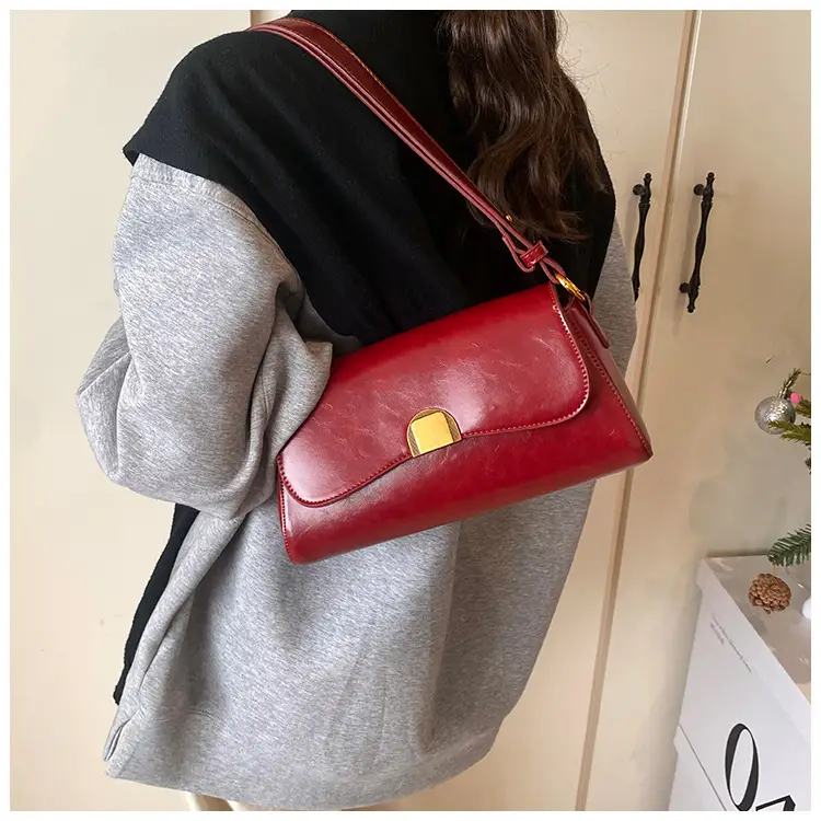 2024 Winter Women's Shoulder Bags Solid Color Urban Casual — feature 11