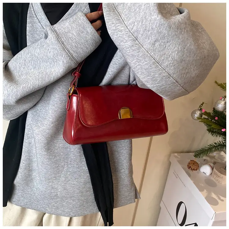 2024 Winter Women's Shoulder Bags Solid Color Urban Casual — feature 12