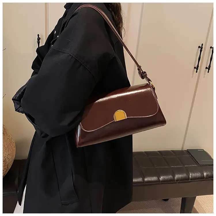 2024 Winter Women's Shoulder Bags Solid Color Urban Casual — feature 16