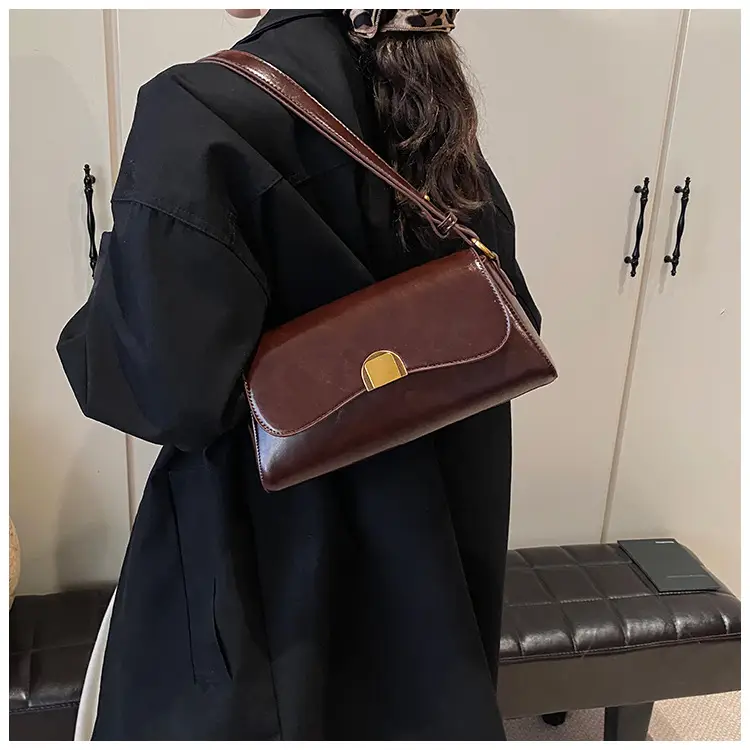 2024 Winter Women's Shoulder Bags Solid Color Urban Casual — feature 17