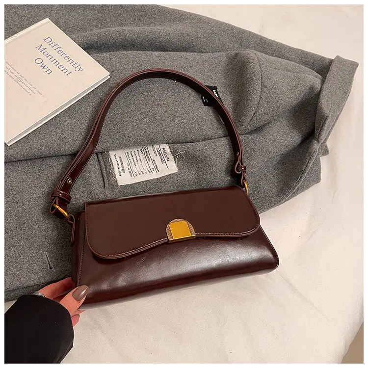 2024 Winter Women's Shoulder Bags Solid Color Urban Casual — feature 22
