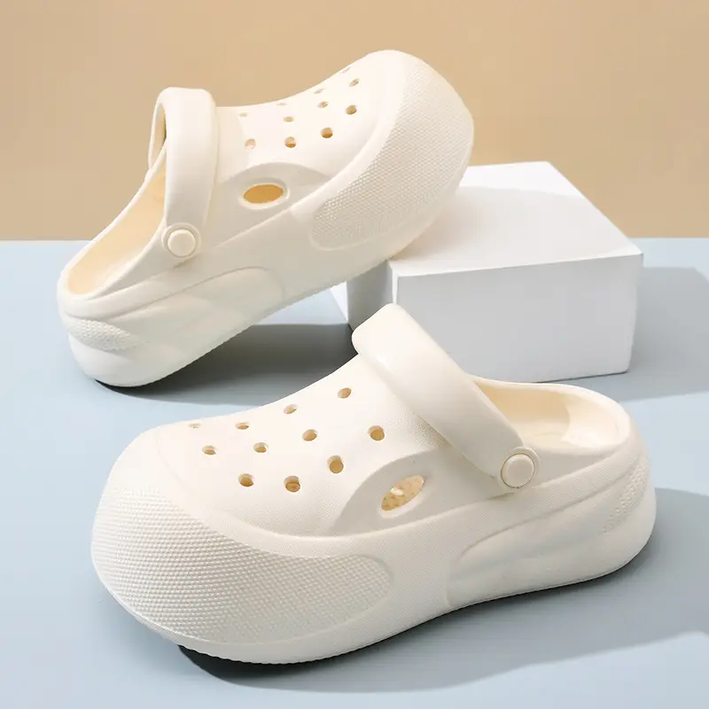 Hole Shoes Women's Summer Outer Wear Beach Non-stinky Feet Covered Toe Slippers EVA All-match Wear-resistant Non-slip High-end Sandals