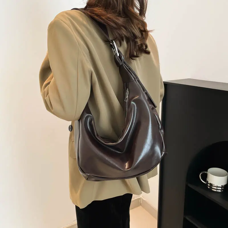 Maroon Textured Shoulder Bag for Women 2024 - Image 7
