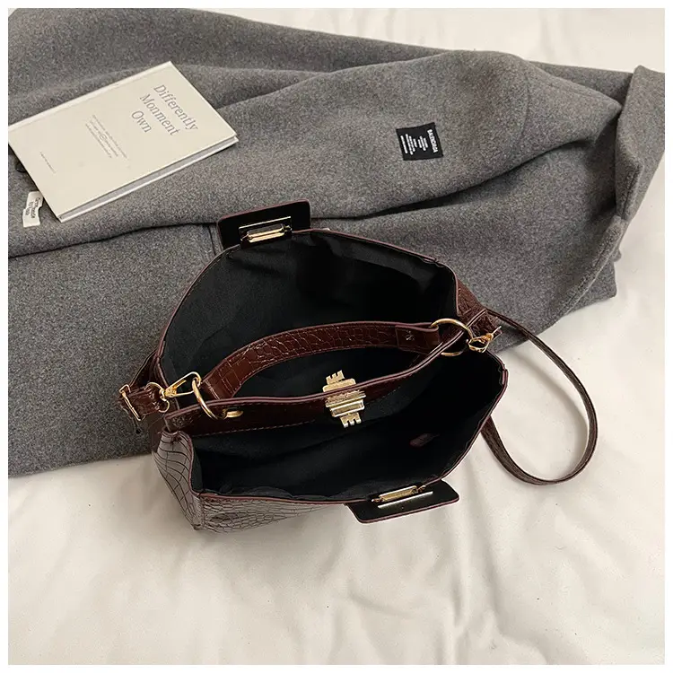 Brown Croc-Textured Shoulder Bag for Women 2026 — feature 43