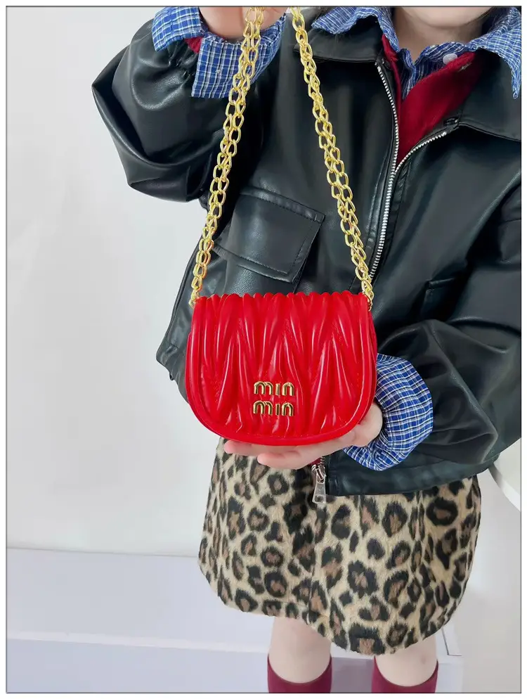 Kids Korean Style Mini Crossbody Bag Red Chain — feature 18