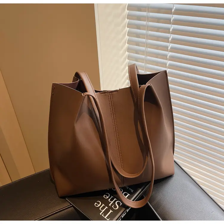 Gold Women's Large Capacity Tote Bag for Commute & Casual Use - Image 7