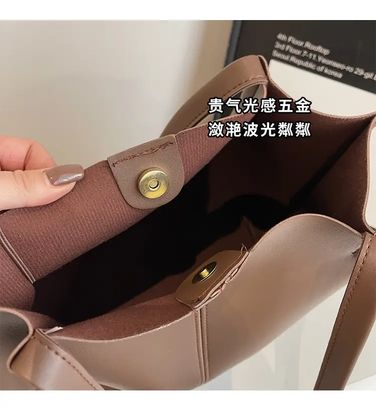 Gold Women's Large Capacity Tote Bag for Commute & Casual Use — feature 3