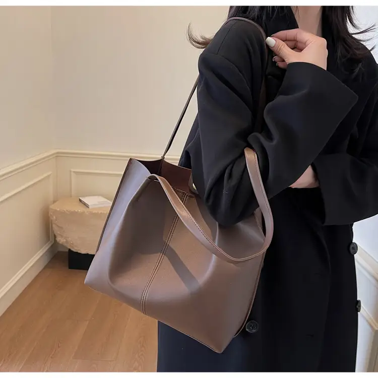 Gold Women's Large Capacity Tote Bag for Commute & Casual Use — feature 38