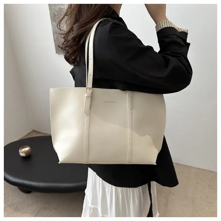 Women's Black Leather Tote Bag Large 2024 Winter Style — feature 10