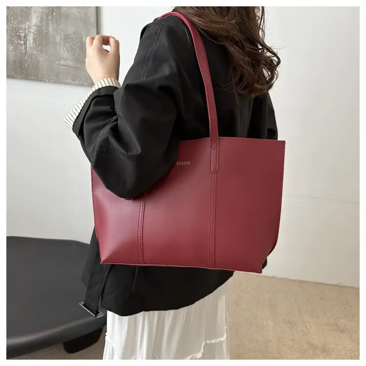 Women's Black Leather Tote Bag Large 2024 Winter Style — feature 7