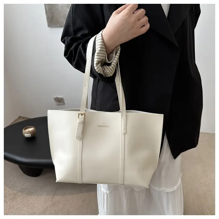 Women's Black Leather Tote Bag Large 2024 Winter Style — feature 9