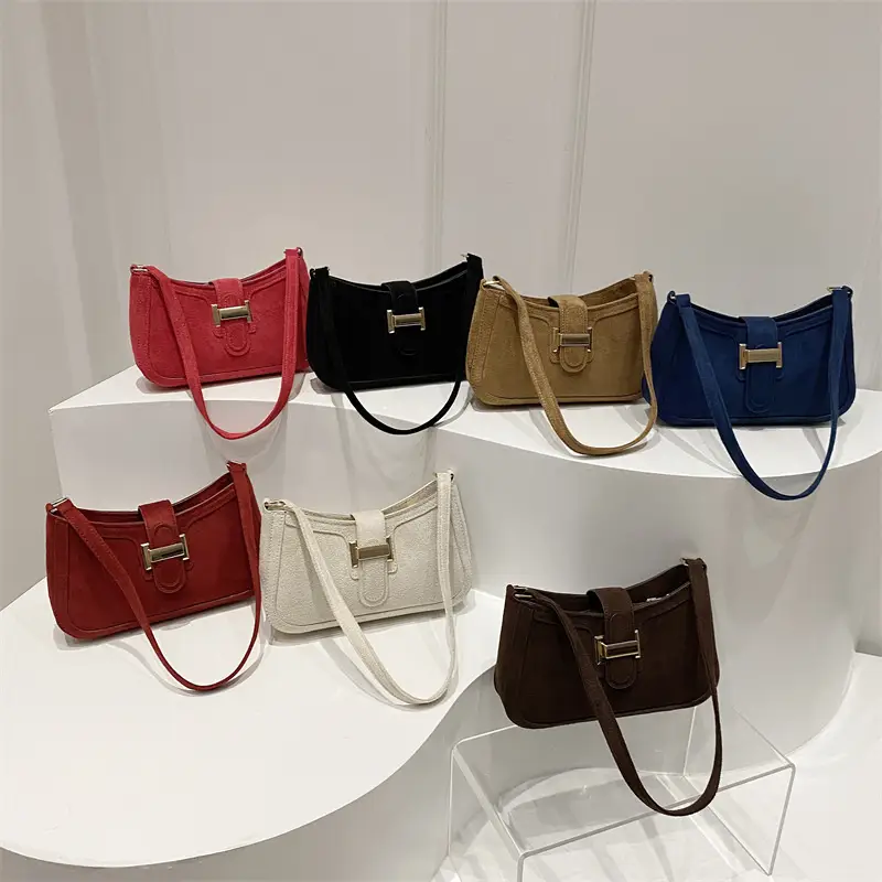 Red Textured Belt Buckle Shoulder Bag for Women 2024 - Image 8