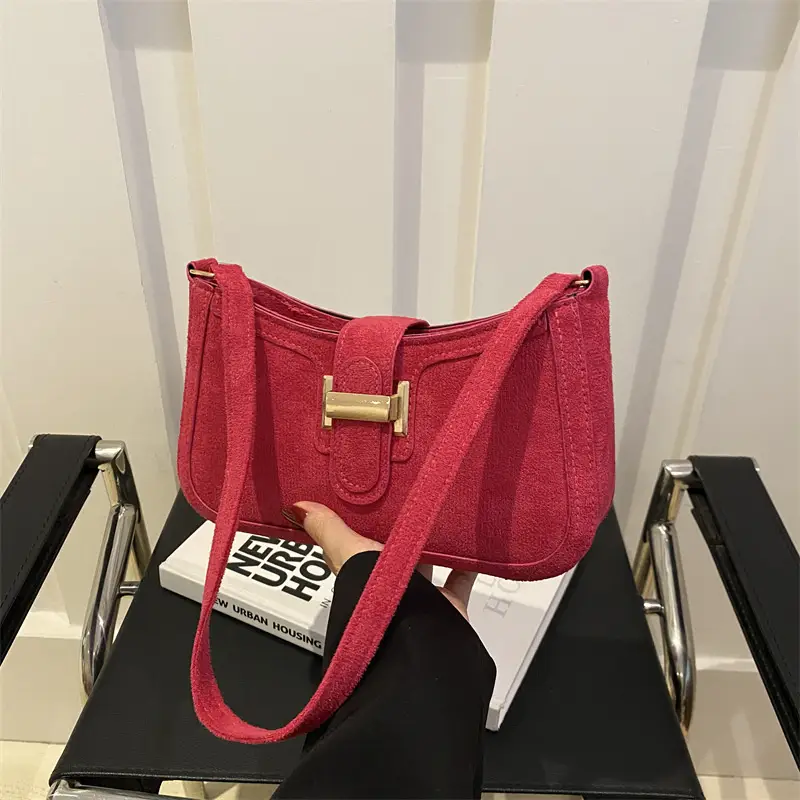 Red Textured Belt Buckle Shoulder Bag for Women 2024 - Image 9