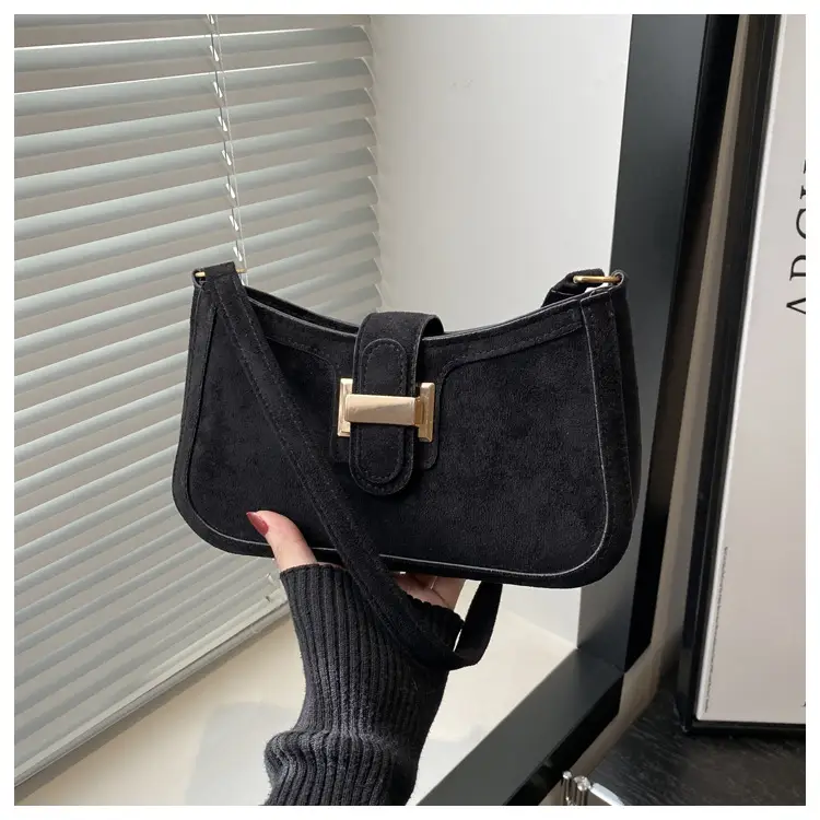 Red Textured Belt Buckle Shoulder Bag for Women 2024 — feature 28