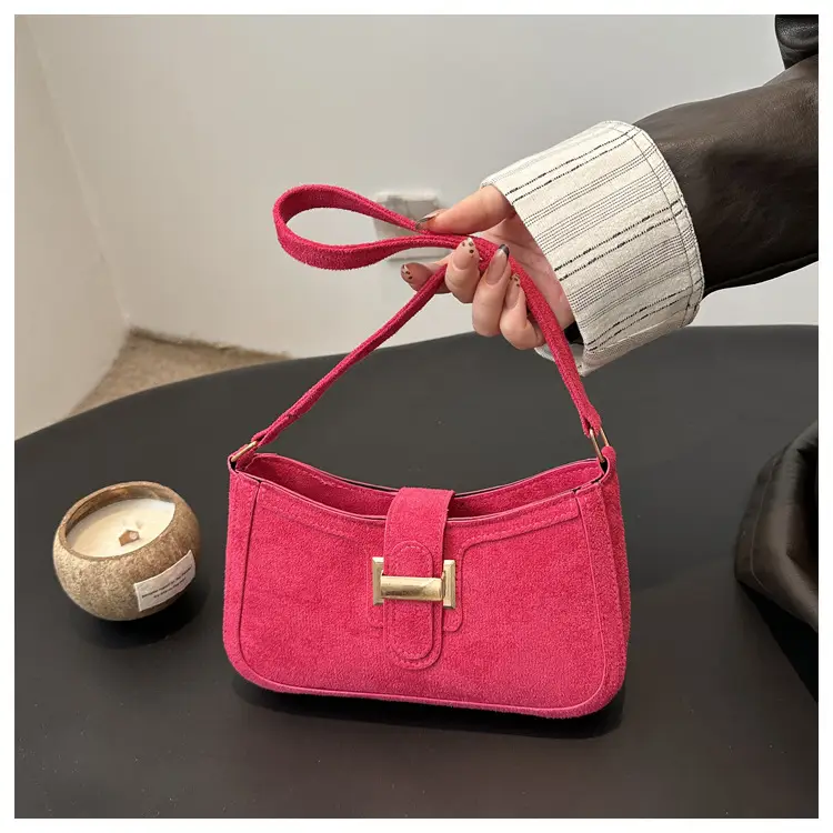 Red Textured Belt Buckle Shoulder Bag for Women 2024 — feature 9
