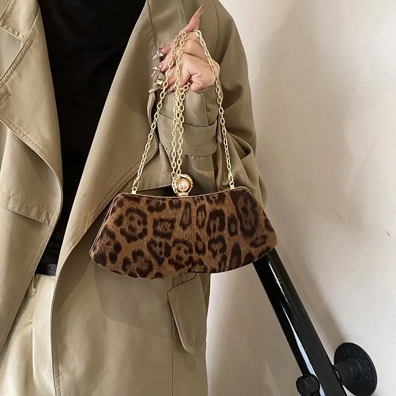 Leopard Print Chain Sling Bag for Women - Image 8