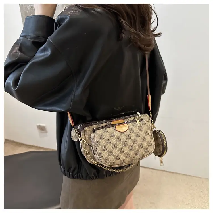 Nakamu Crossbody Bag Plaid Chain Shoulder Bag — feature 12