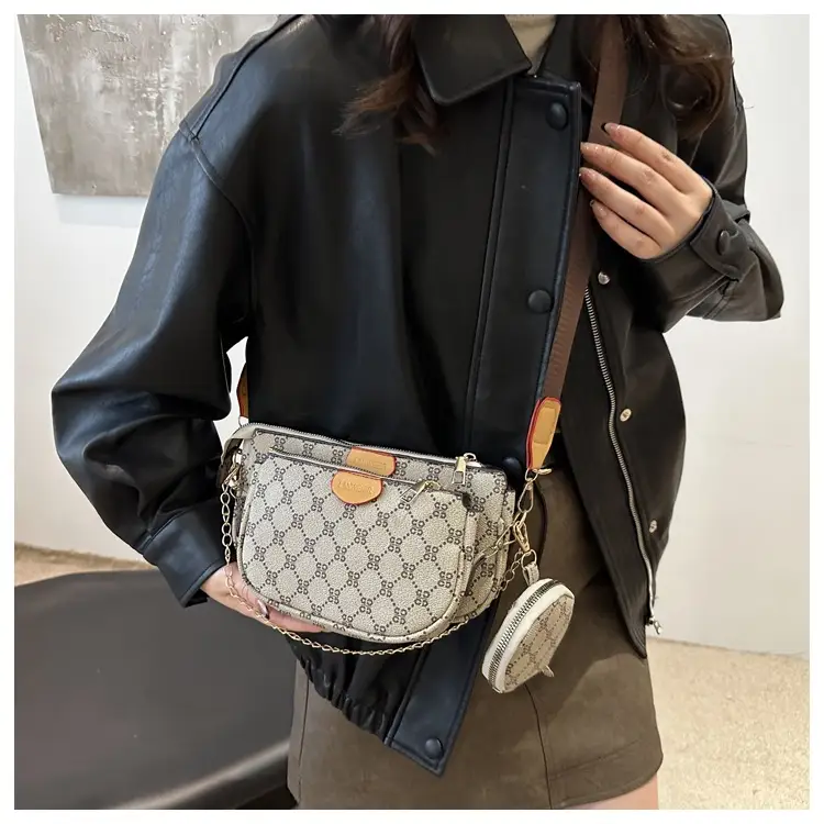 Nakamu Crossbody Bag Plaid Chain Shoulder Bag — feature 14