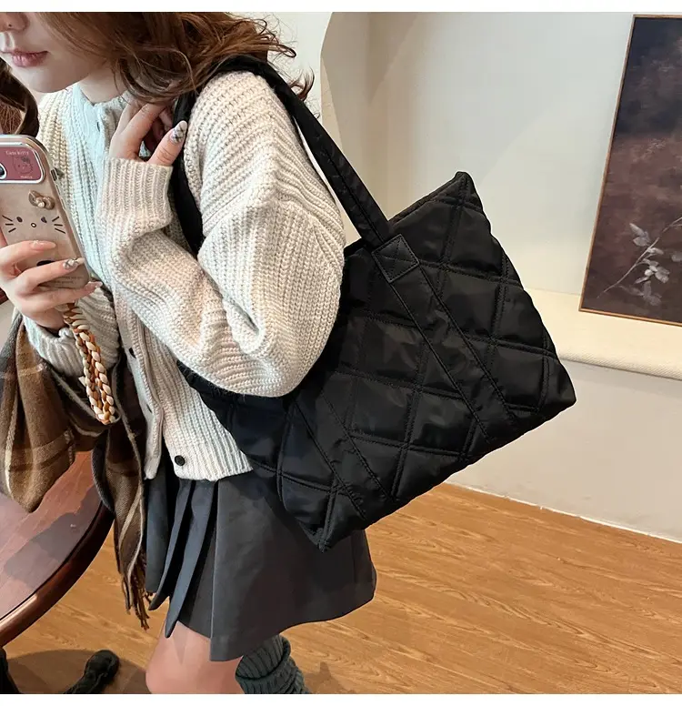 2025 Women's Quilted Nylon Tote Bag Large Capacity — feature 34