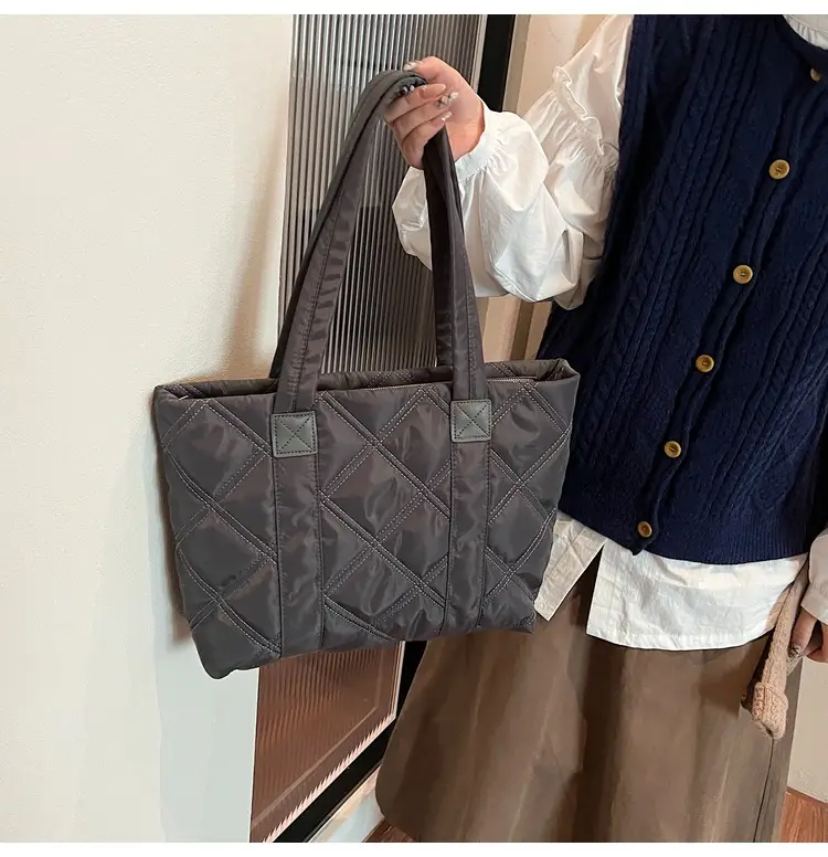 2025 Women's Quilted Nylon Tote Bag Large Capacity — feature 37