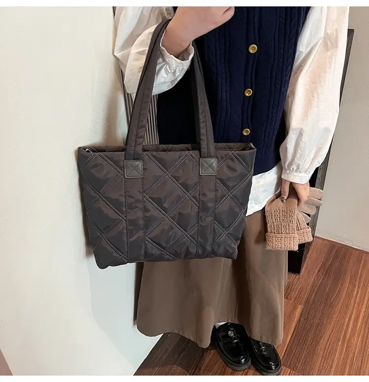 2025 Women's Quilted Nylon Tote Bag Large Capacity — feature 38